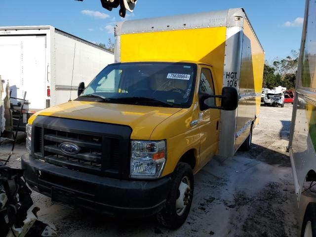 2019 Ford Econoline E350 Super Duty Cutaway Van