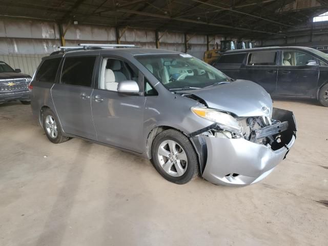 2011 Toyota Sienna LE