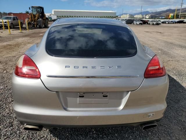 2012 Porsche Panamera 2