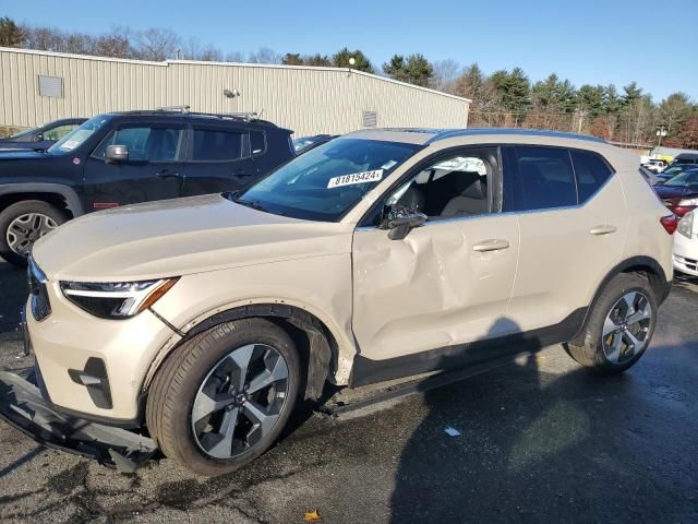 2025 Volvo XC40 Plus