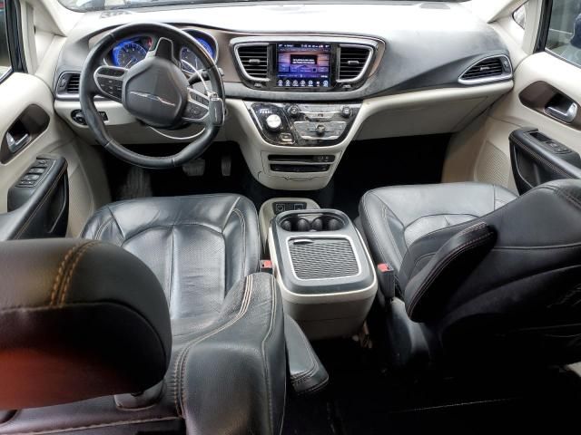 2017 Chrysler Pacifica Touring L Plus