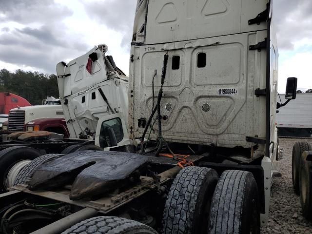 2015 Freightliner Cascadia 125