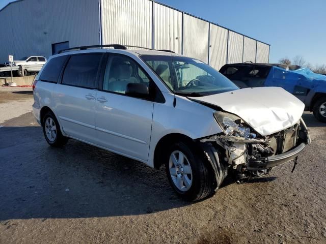 2010 Toyota Sienna CE