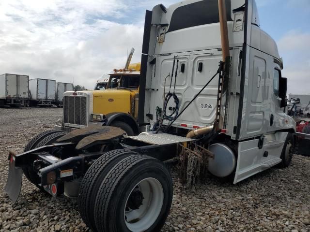 2019 Freightliner Cascadia 125