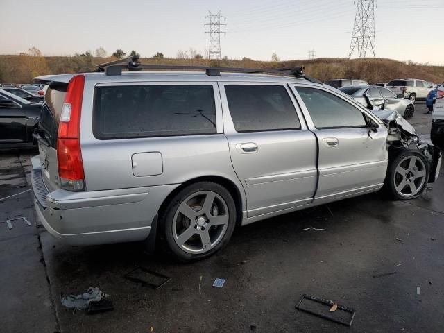 2005 Volvo V70 R