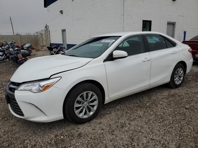 2016 Toyota Camry LE