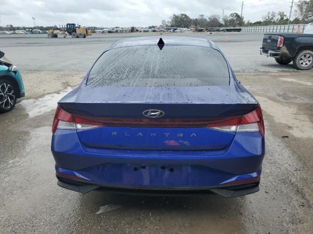 2023 Hyundai Elantra SE