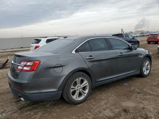 2015 Ford Taurus SE