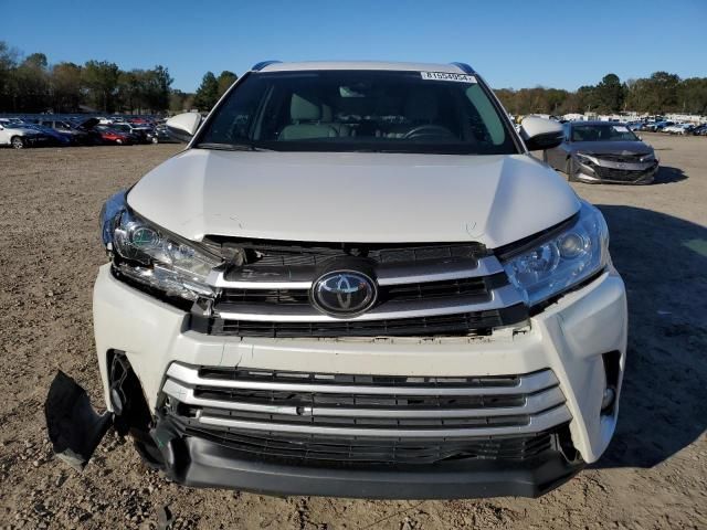 2019 Toyota Highlander SE