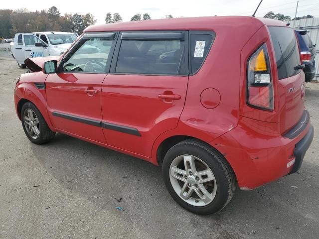 2011 KIA Soul +