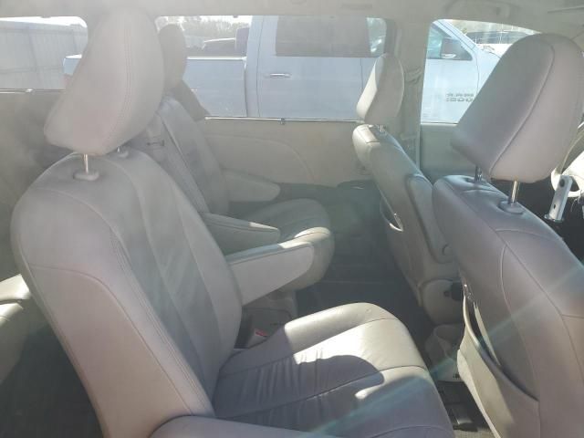 2011 Toyota Sienna XLE