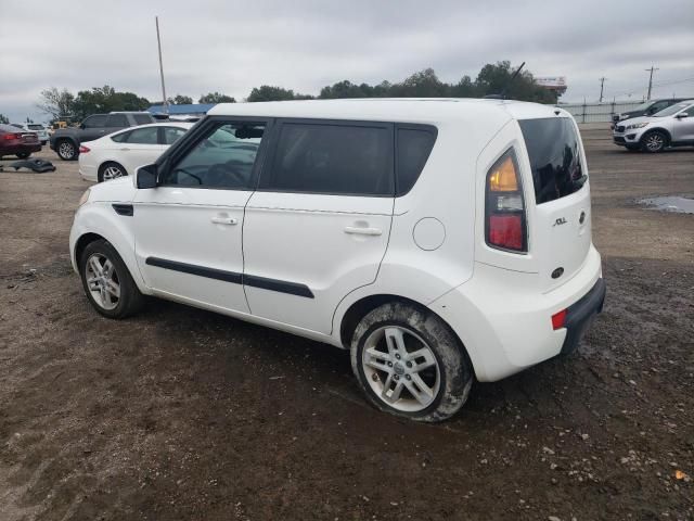 2011 KIA Soul +