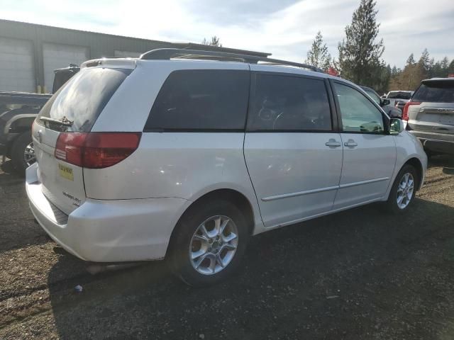 2004 Toyota Sienna XLE