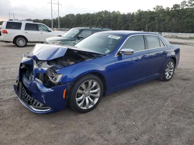 2019 Chrysler 300 Touring