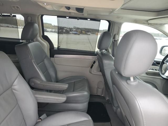 2009 Volkswagen Routan SEL Premium