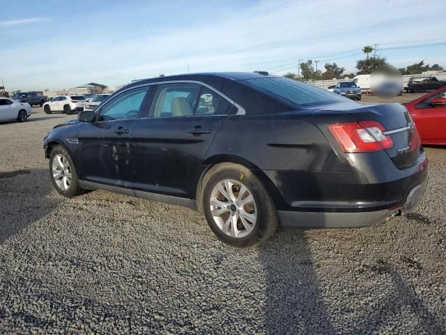 2011 Ford Taurus SE