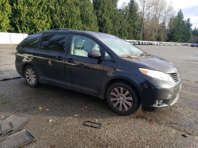 2015 Toyota Sienna LE