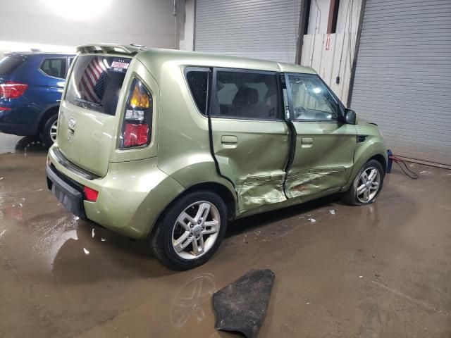 2010 KIA Soul +