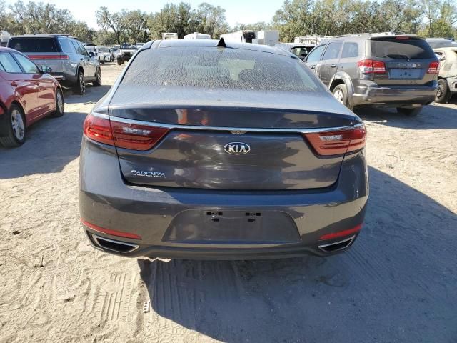 2017 KIA Cadenza Premium