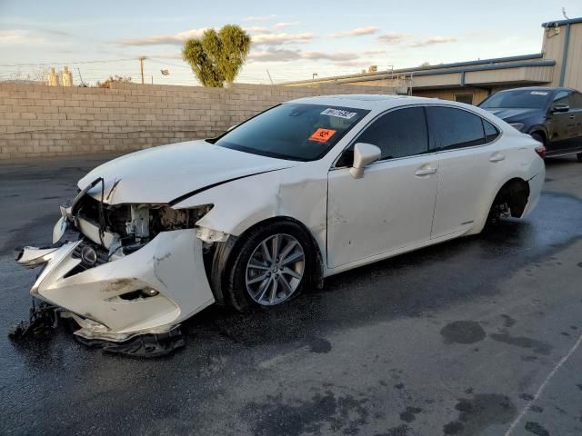 2017 Lexus ES 300H