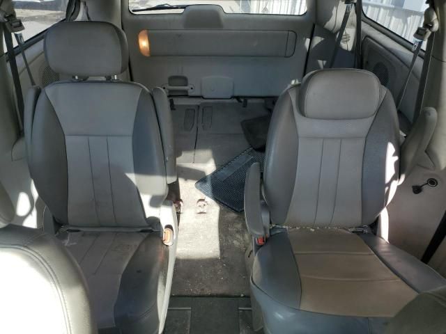 2005 Dodge Grand Caravan SXT