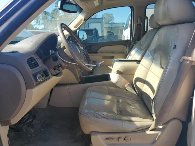 2011 Chevrolet Suburban C1500 LT