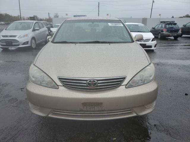 2005 Toyota Camry LE