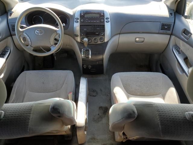 2006 Toyota Sienna CE