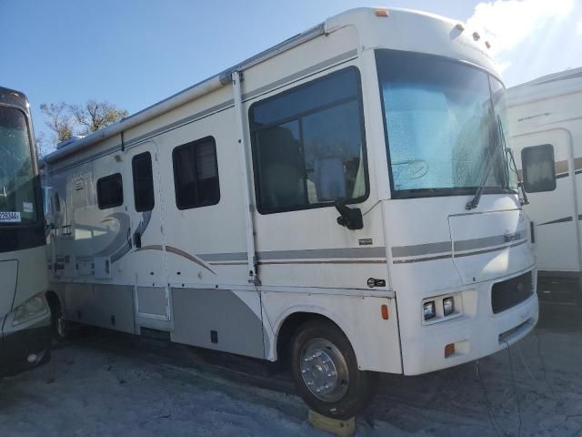 2004 Winnebago 2004 Workhorse Custom Chassis Motorhome Chassis W2