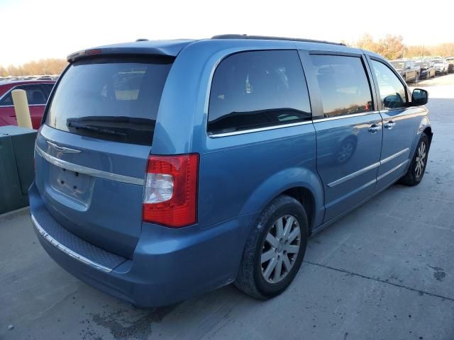 2011 Chrysler Town & Country Touring L