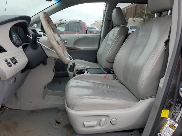 2012 Toyota Sienna XLE