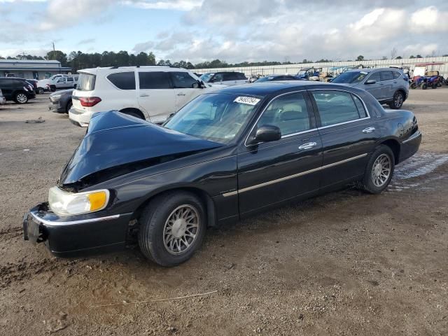 2001 Lincoln Town Car Signature