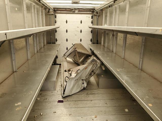 2021 Freightliner Chassis m Line Walk-in van