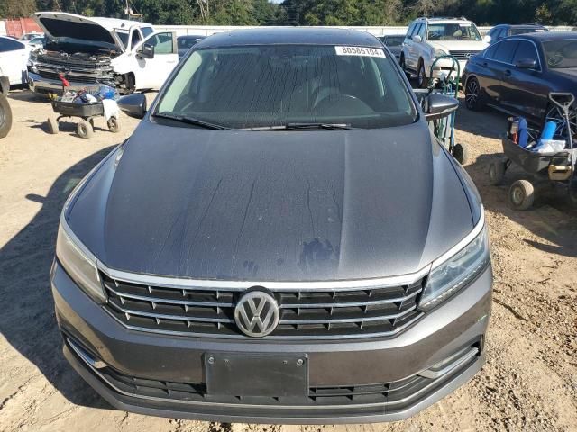 2016 Volkswagen Passat SE