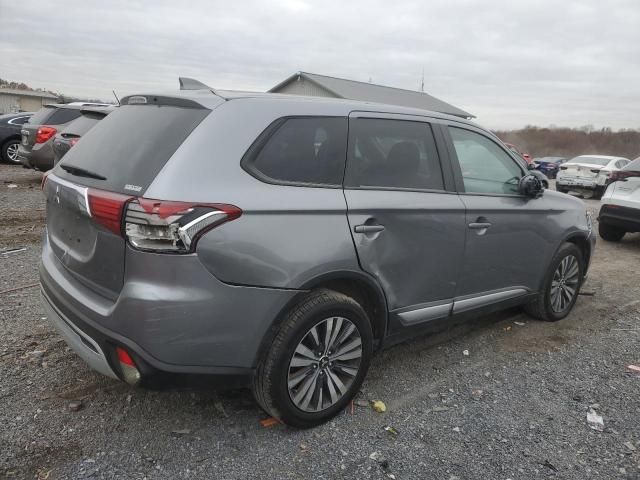 2020 Mitsubishi Outlander SE