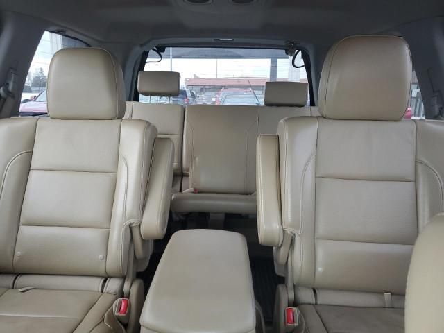 2013 Nissan Armada Platinum