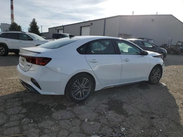 2022 KIA Forte GT Line