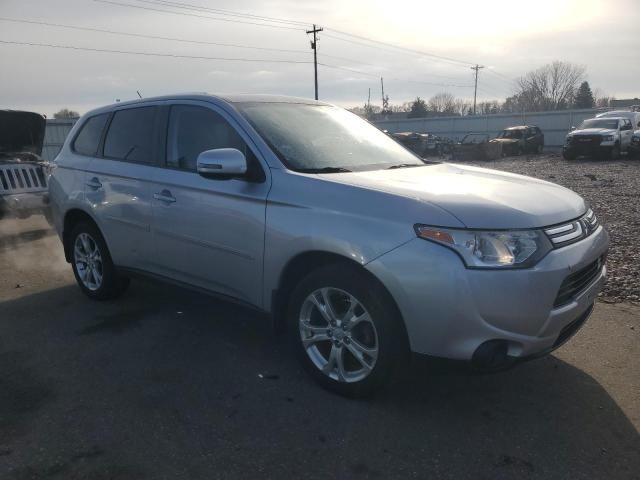 2014 Mitsubishi Outlander SE