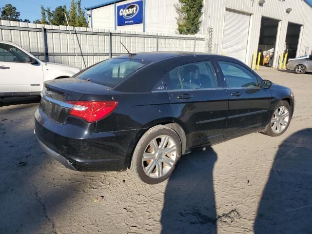 2013 Chrysler 200 Touring