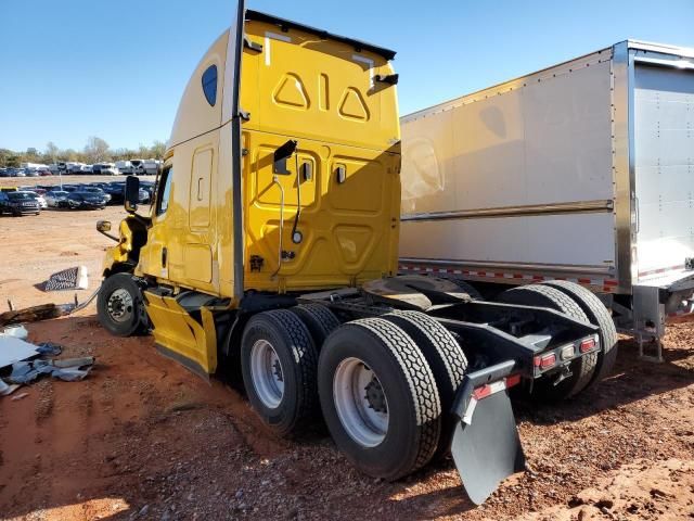 2022 Freightliner Cascadia 126