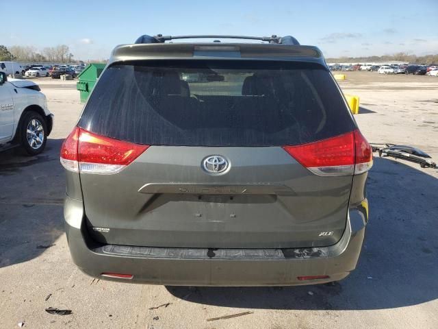 2011 Toyota Sienna XLE