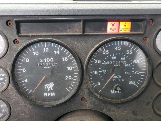 2000 Mack 600 CH600