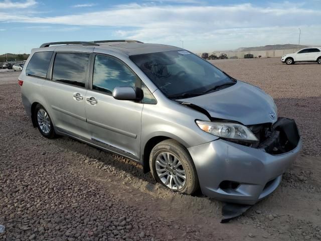 2015 Toyota Sienna XLE