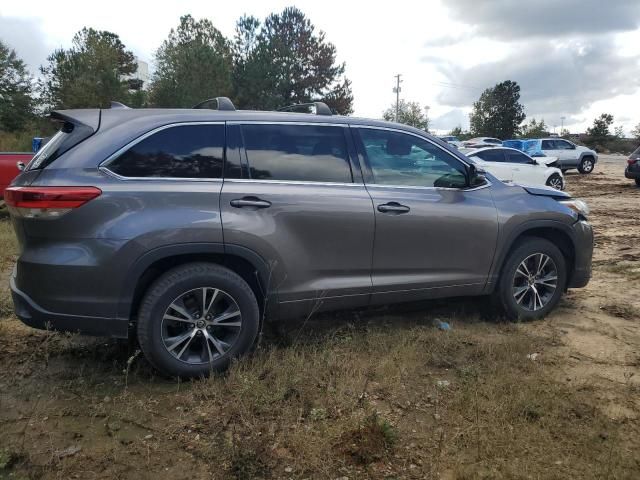 2017 Toyota Highlander LE