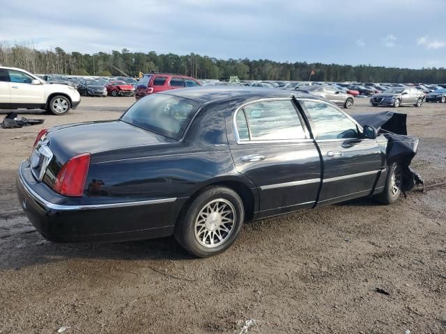 2001 Lincoln Town Car Signature