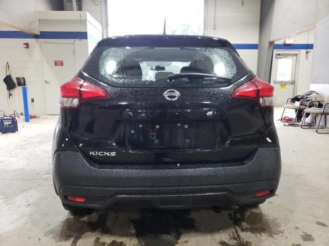 2019 Nissan Kicks S