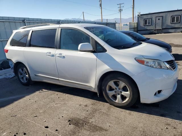 2015 Toyota Sienna LE