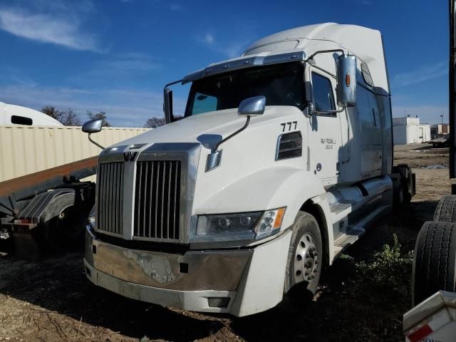 2020 Western Star 5700 XE