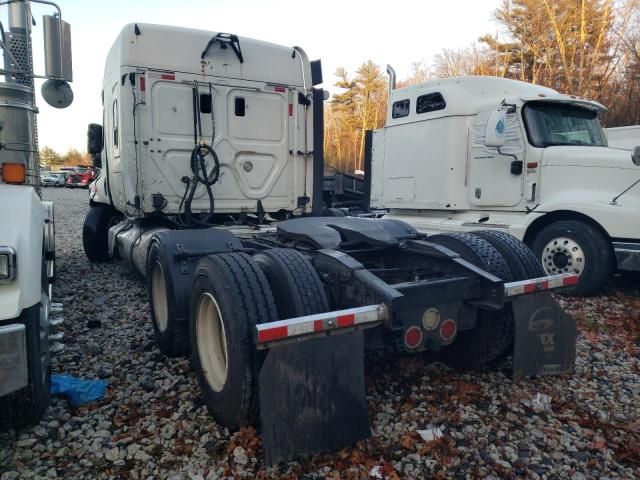 2015 Freightliner Cascadia 125