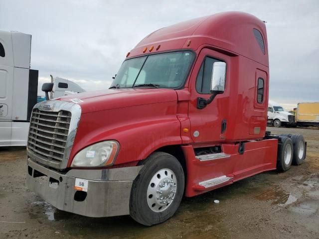 2015 Freightliner Cascadia 125